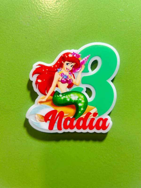 Calamita con personaggio a scelta e numero - immagine 4